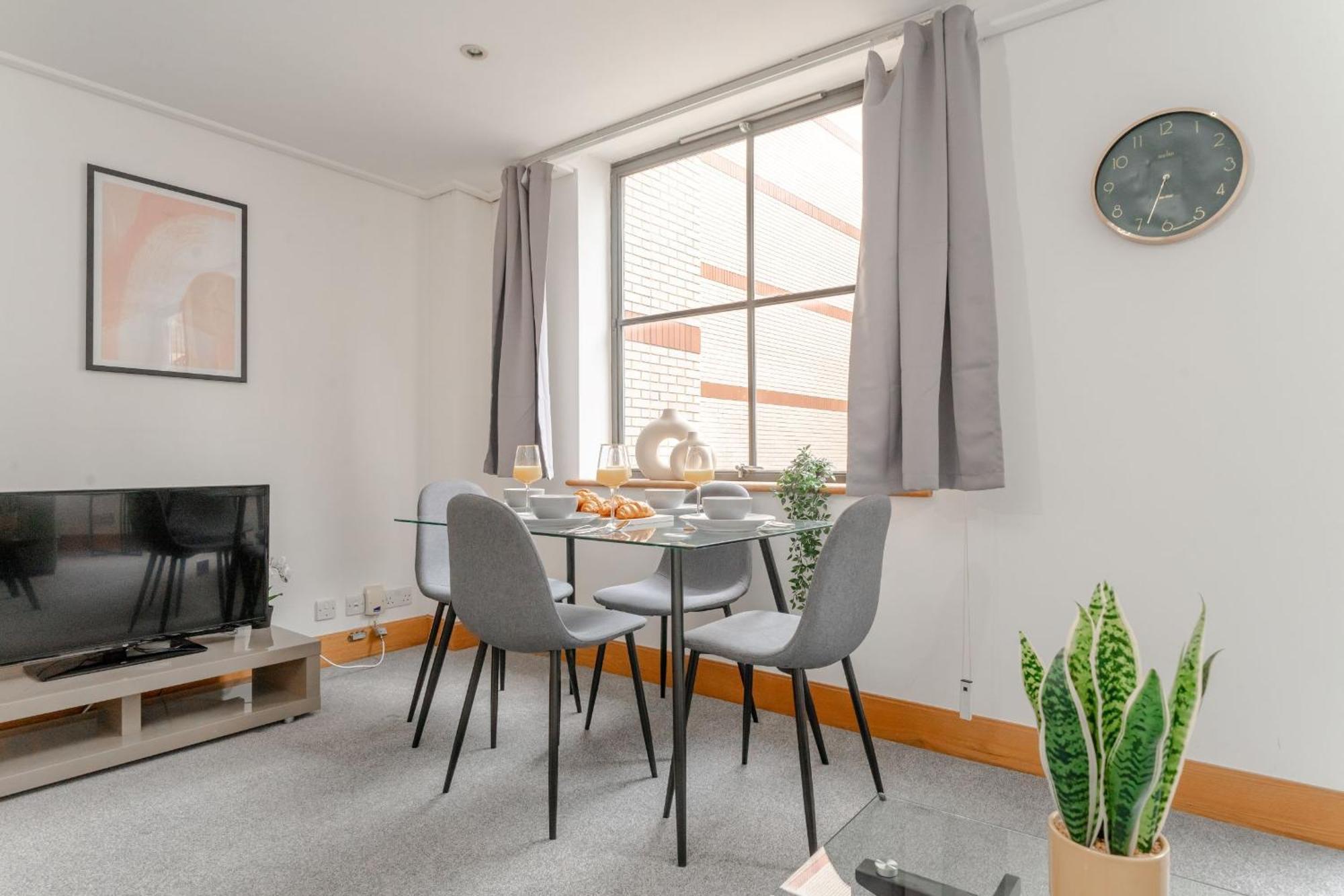 Holborn - 2Br Near Covent Garden -Cityapartmentstay Londra Dış mekan fotoğraf
